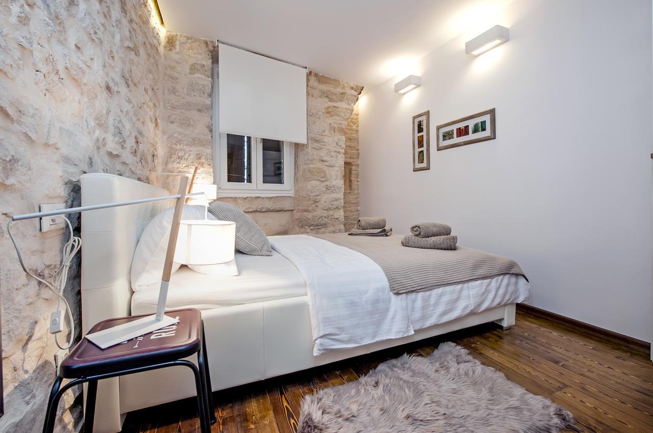 Luna Rooms And Studios Rovinj Bagian luar foto