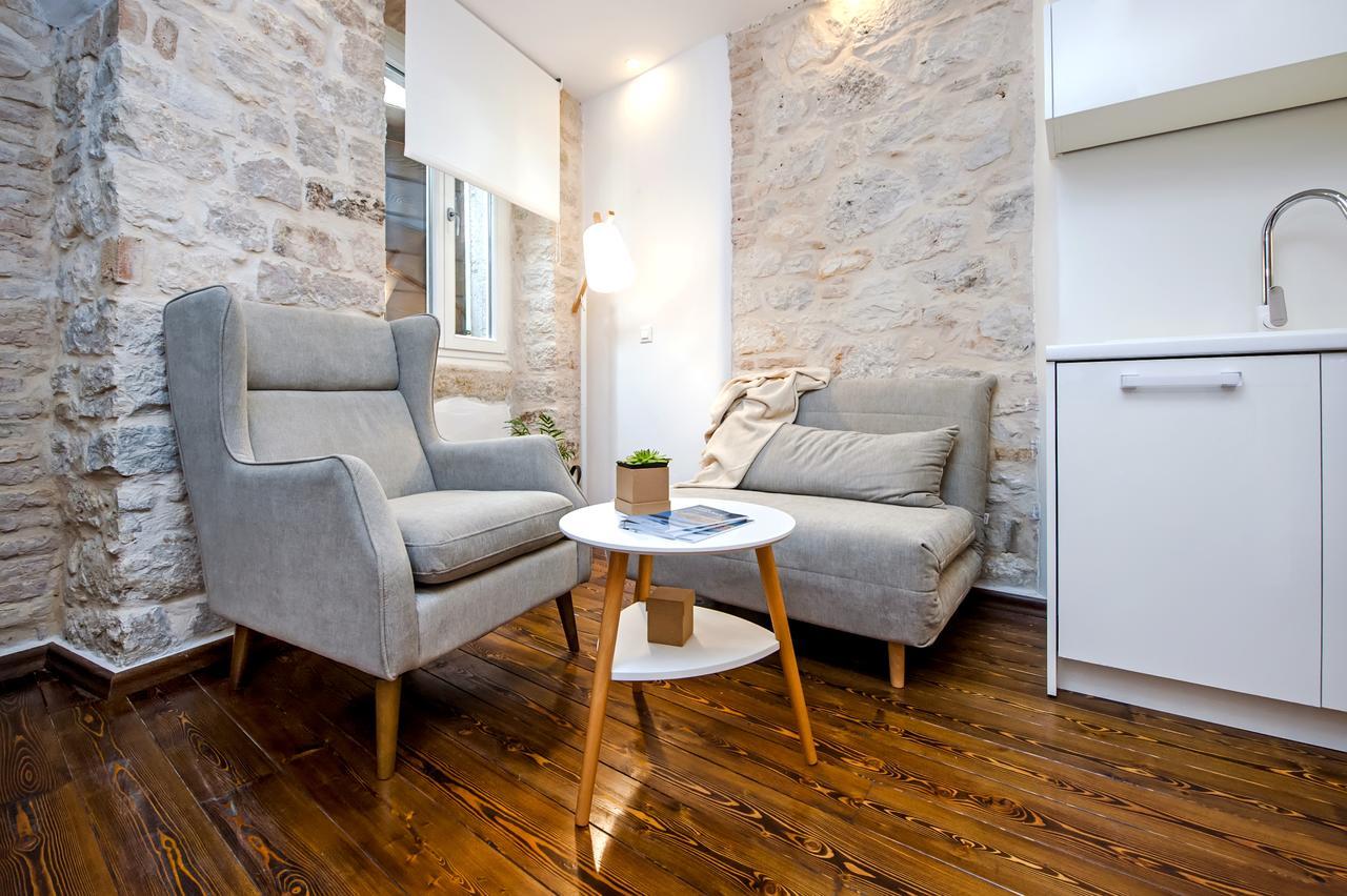 Luna Rooms And Studios Rovinj Bagian luar foto